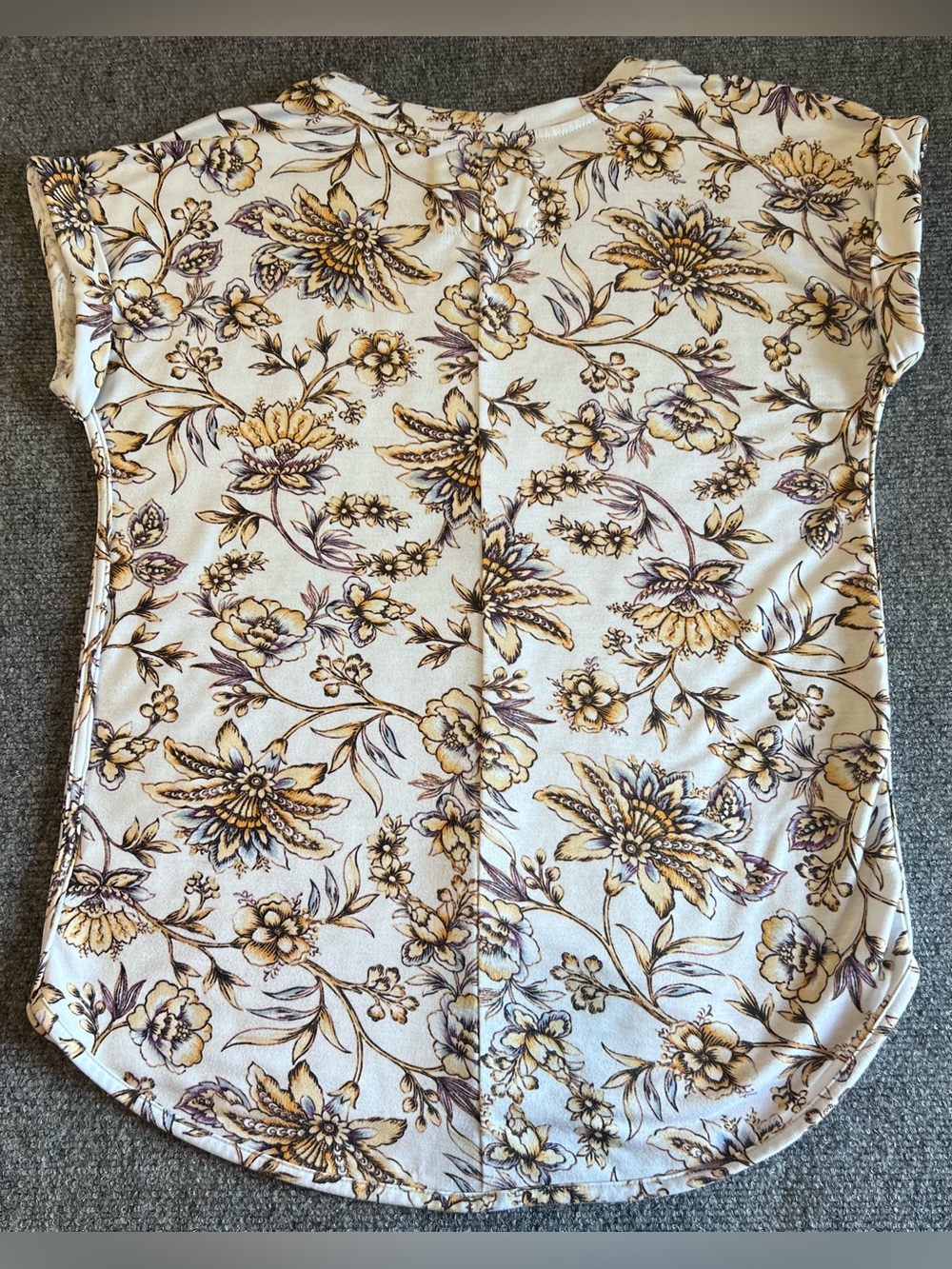 CUPIO Short Sleeve Women's Top Size Medium - Floral Pattern - Picture 6 of 10